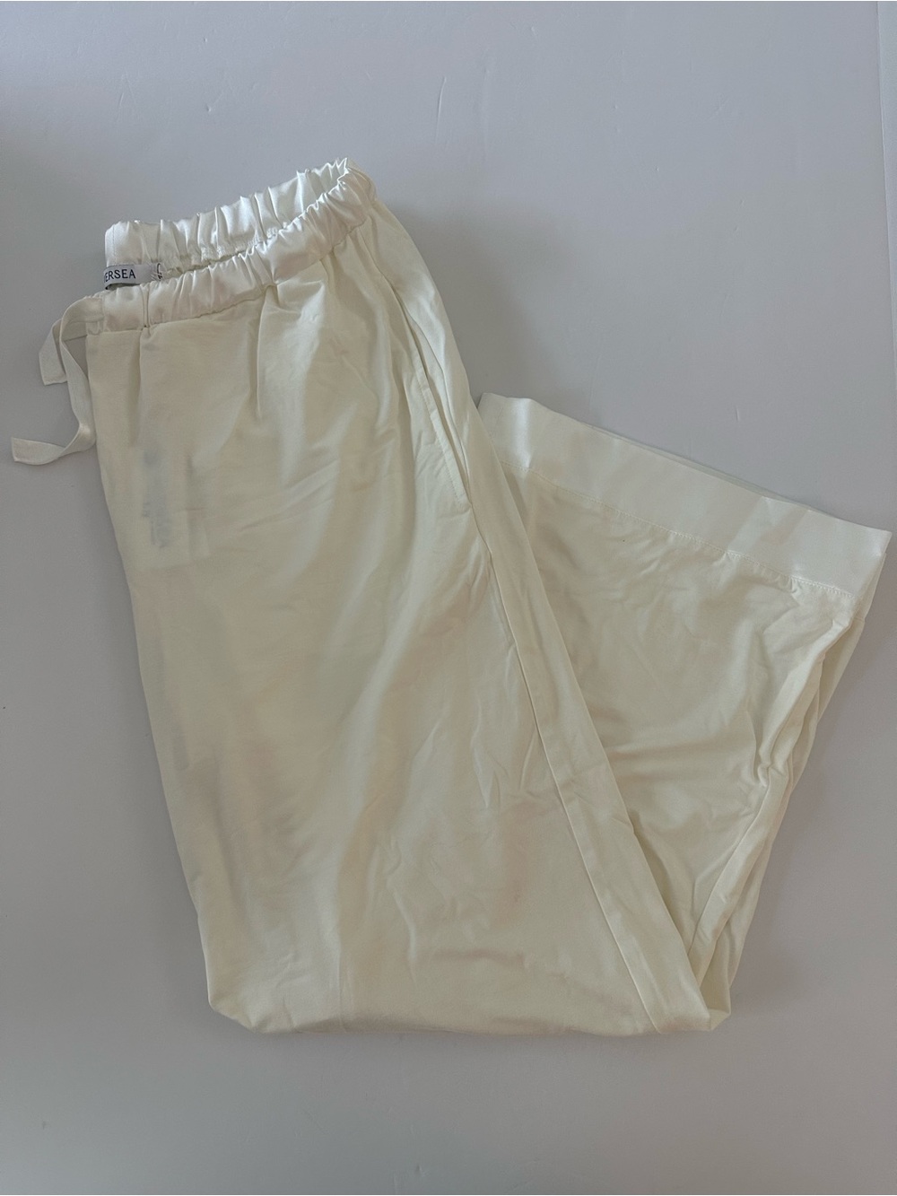 Mersea Women’s Cropped Sleep Pants Size Medium, Super Soft Breathable